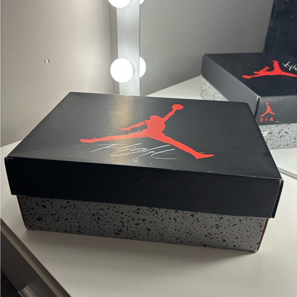 Air Jordan 4s Retro